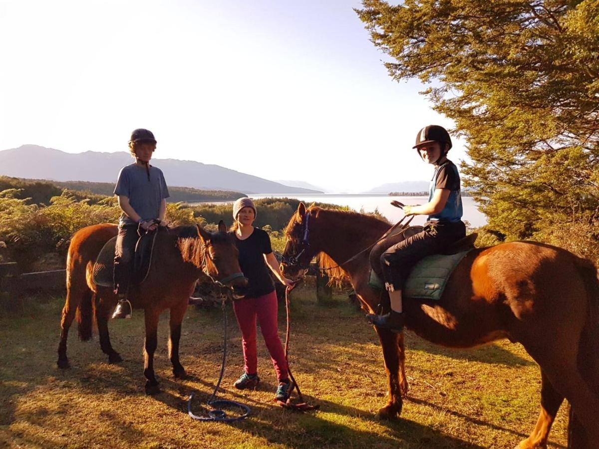 Kepler Oaks Chalet Te Anau Esterno foto
