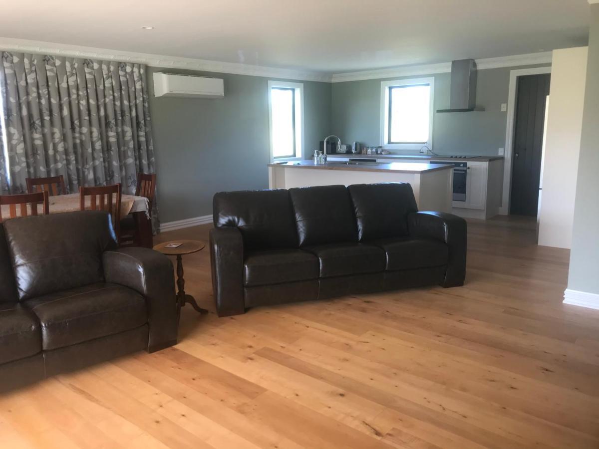 Kepler Oaks Chalet Te Anau Esterno foto