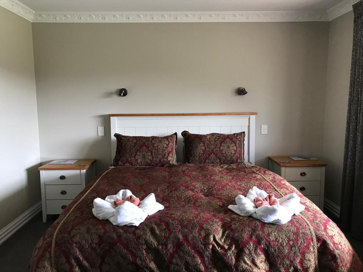 Kepler Oaks Chalet Te Anau Esterno foto