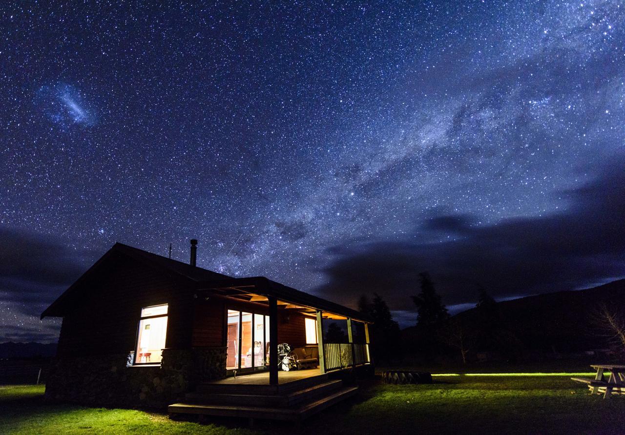 Kepler Oaks Chalet Te Anau Esterno foto