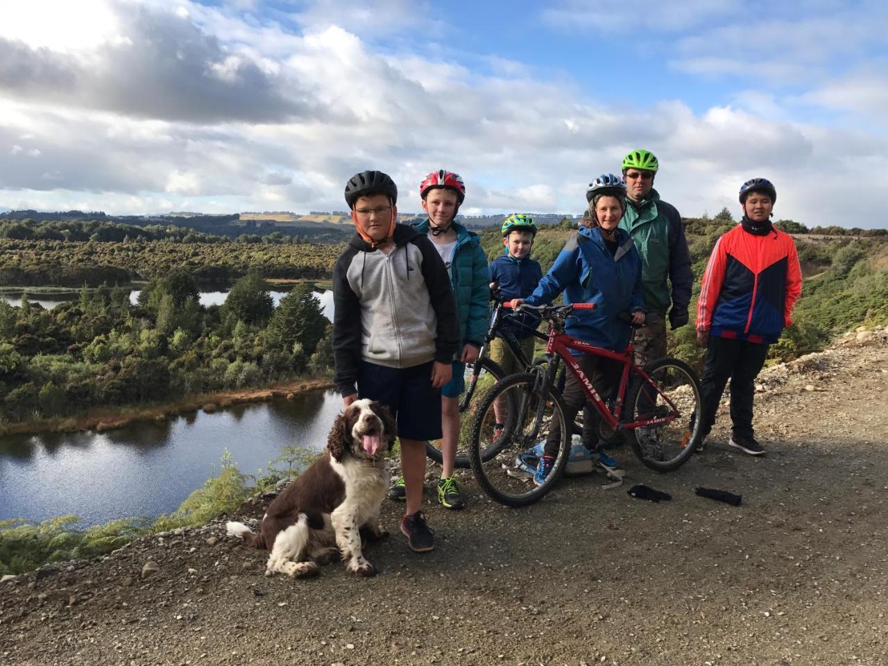 Kepler Oaks Chalet Te Anau Esterno foto