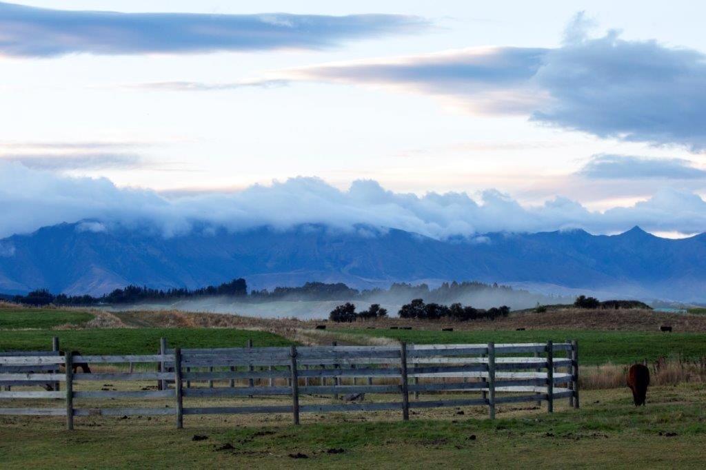 Kepler Oaks Chalet Te Anau Esterno foto
